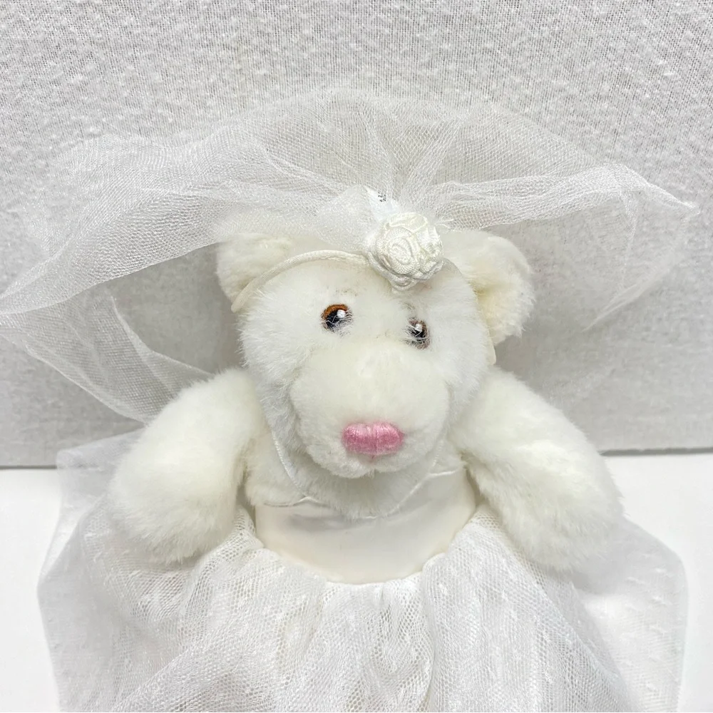 Build-A-Bear White Bride Bear 7inch Plush Teddy in Bridal Wedding Set w/ Veil
